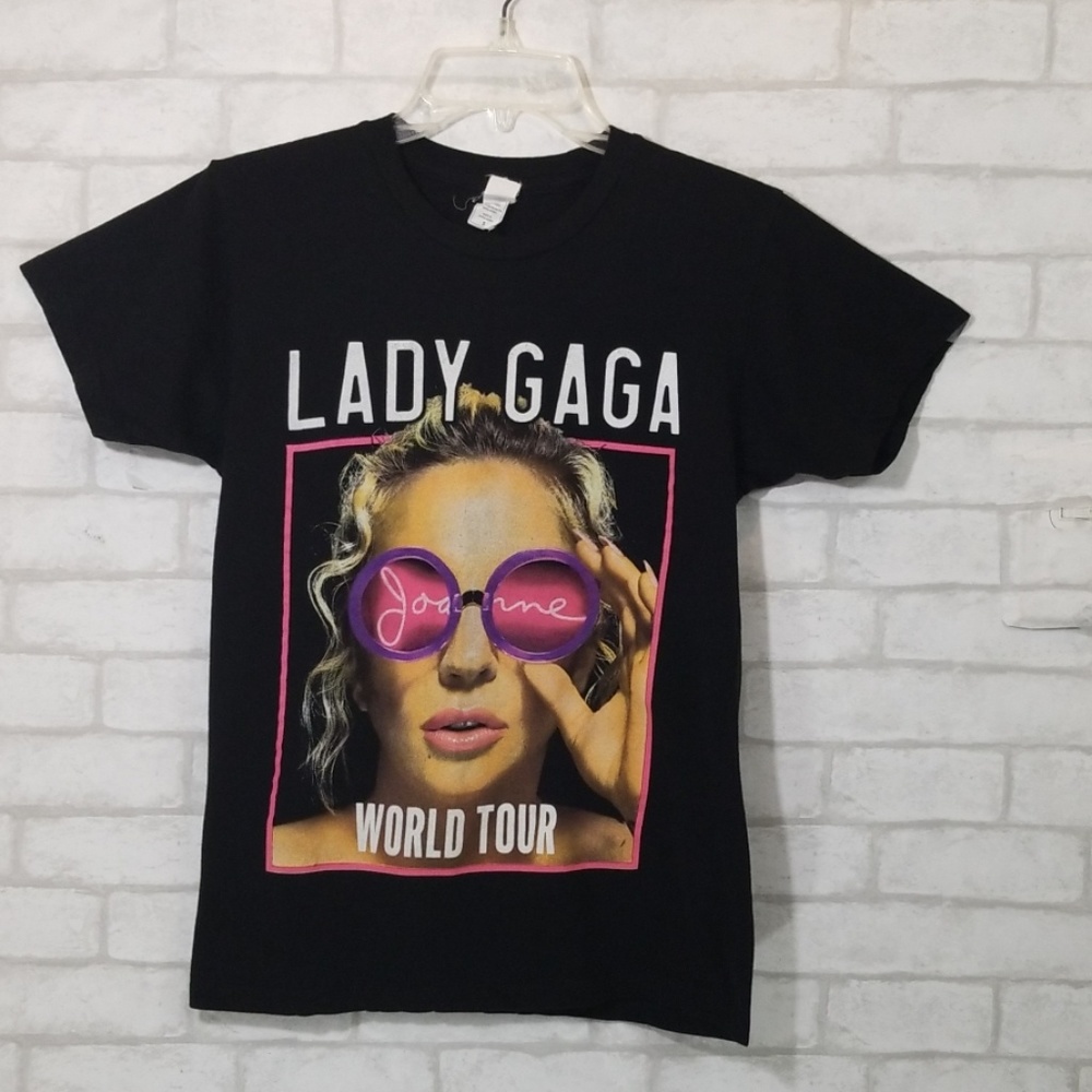 Startee Lady gaga world tour 2017 graphic tee S